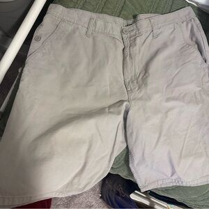 Vans Men's Light Gray Flat Front Shorts size 38